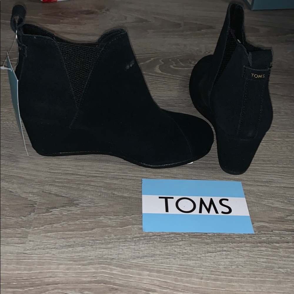 Black Velvet Boots